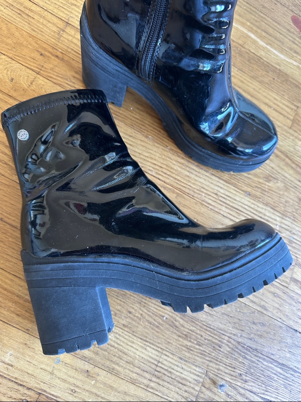 Steve Madden black boots